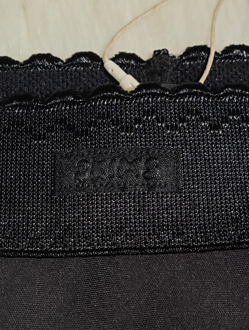 SKIMS Body Mini Garter Skirt Black Onyx Women Large NEW - Picture 3 of 7